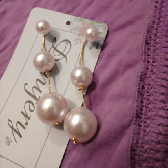 Nwt DENIFERY Pink Pearl & Gold tone Drop Dangle Earrings 3" tiered Elegant style - Picture 4 of 4